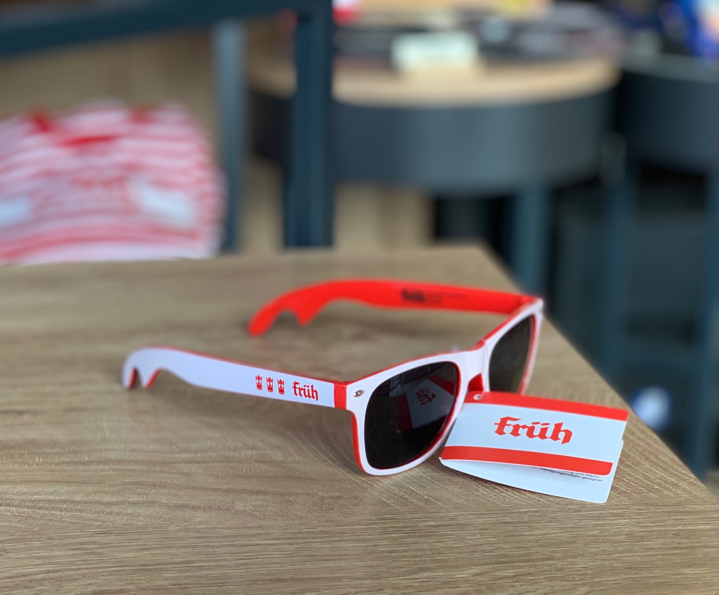 Früh Sonnenbrille Weiss-Rot